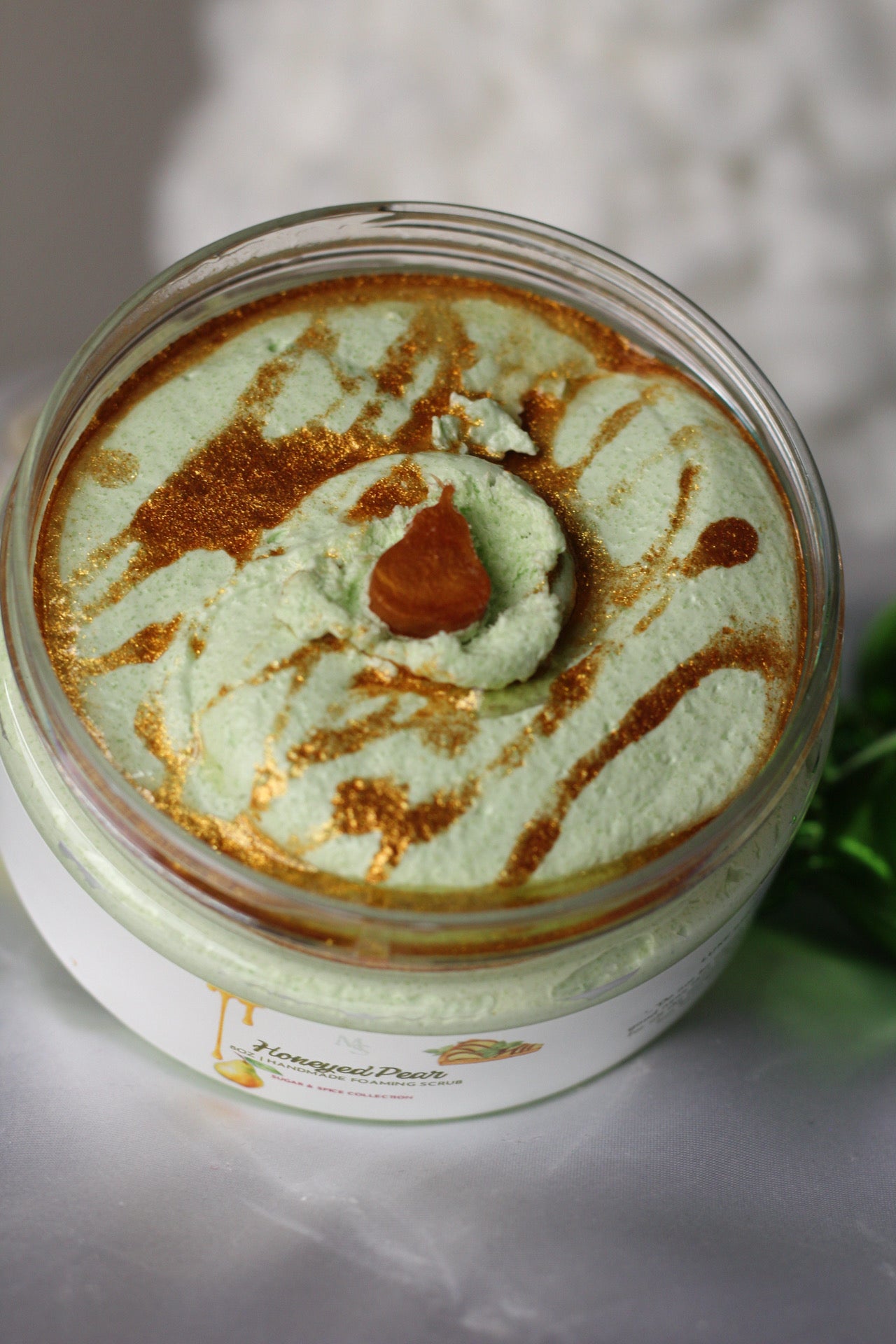 Honeyed Pear Foaming Body Scrub